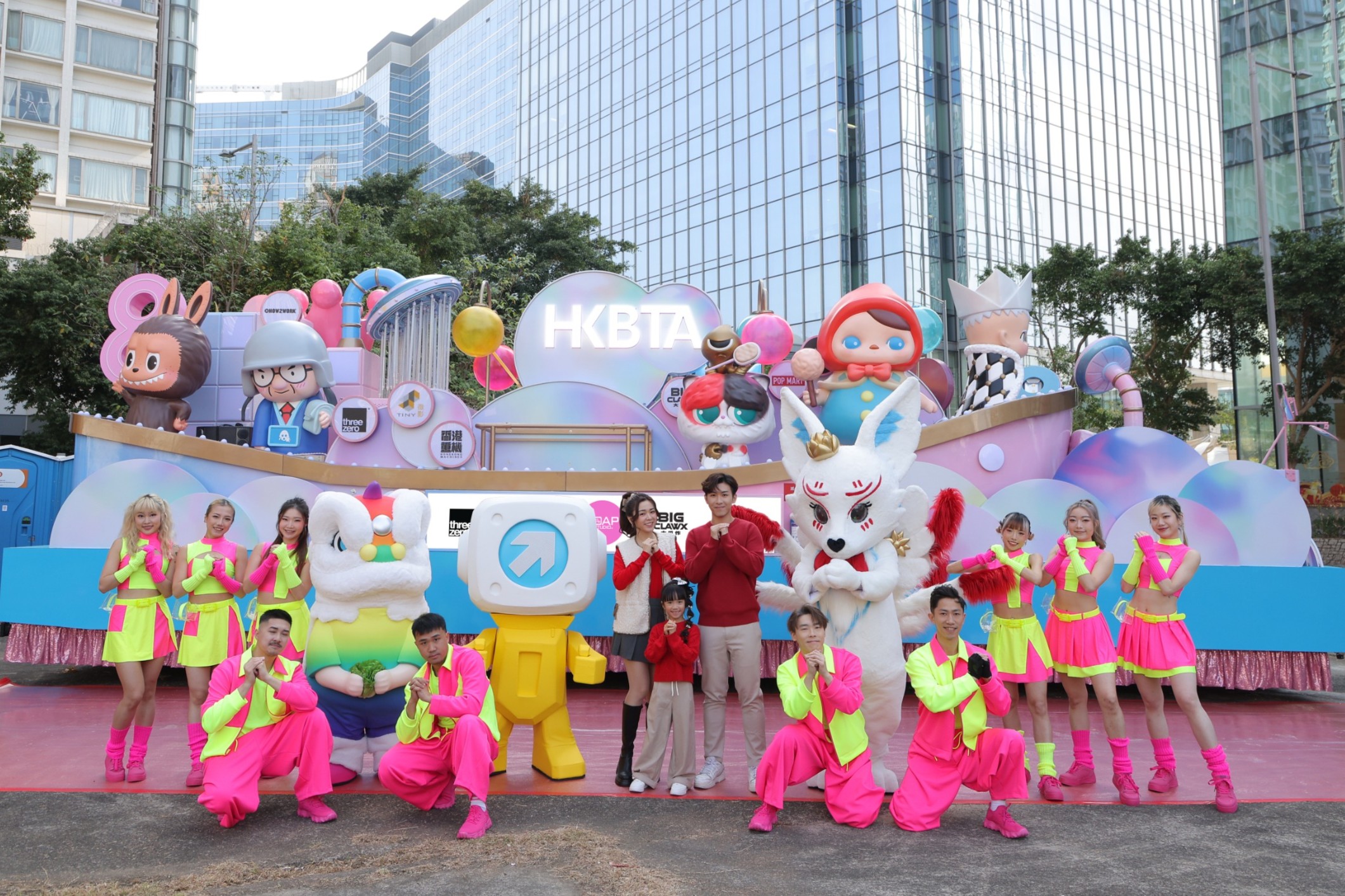 2026年 2月 13日香港潮玩盛世展_香港潮流玩具花車 